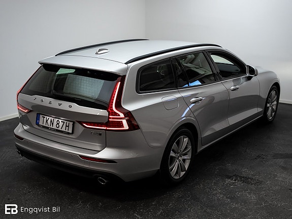 Volvo V60 9 of 30