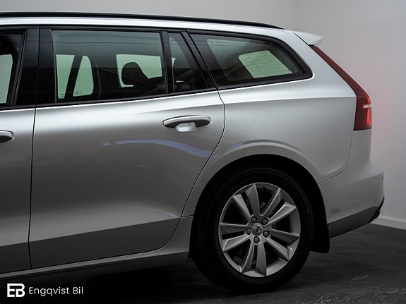 Volvo V60 6 of 30