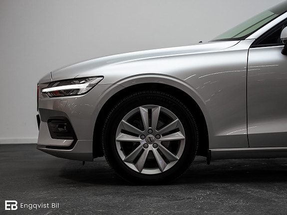 Volvo V60 5 of 30