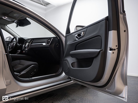 Volvo V60 23 of 30
