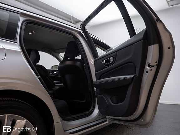 Volvo V60 28 of 30
