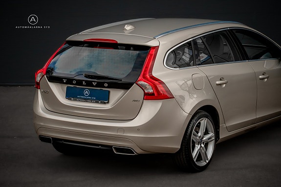 Volvo V60 16 of 22