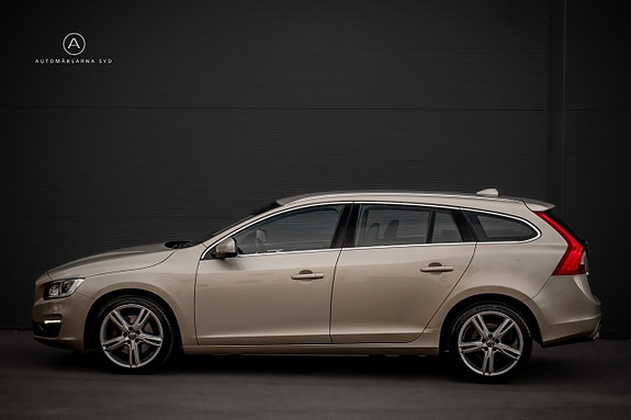 Volvo V60 18 of 22