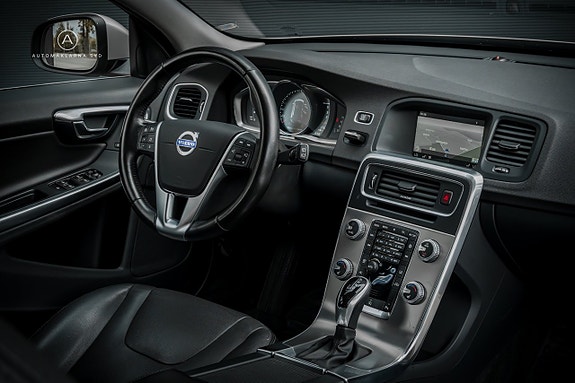 Volvo V60 13 of 22