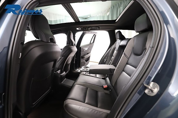 Volvo V60 8 of 23