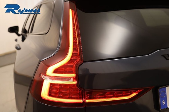 Volvo V60 13 of 23