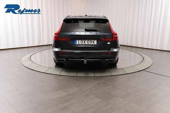 Volvo V60 14 of 23