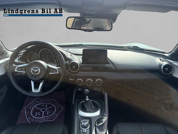 Mazda MX-5 8 of 10
