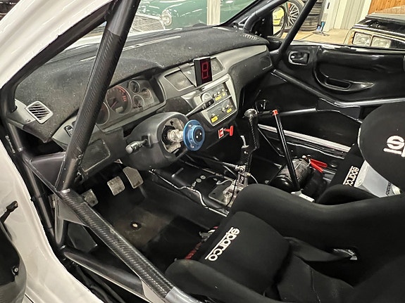 Mitsubishi Lancer 13 of 15