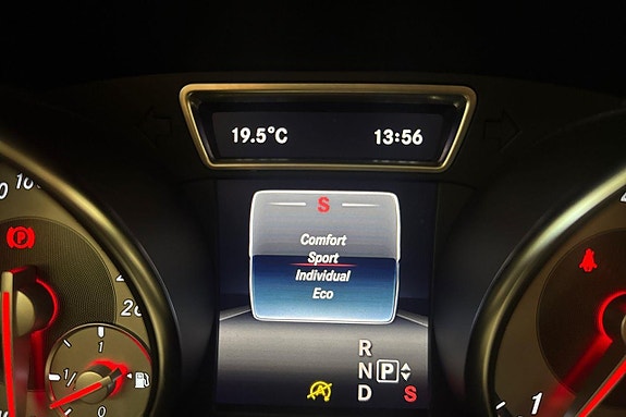 Mercedes-Benz CLA220 d 21 of 26