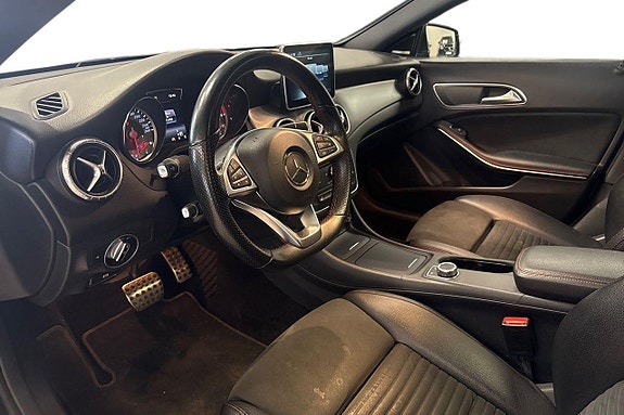 Mercedes-Benz CLA220 d 13 of 26