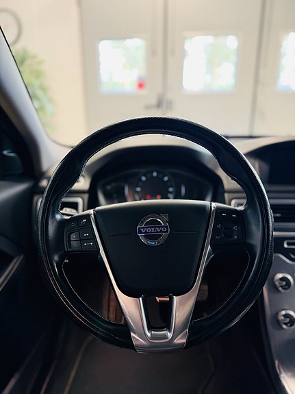 Volvo XC70 16 of 21