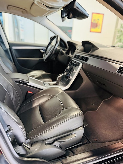 Volvo XC70 19 of 21