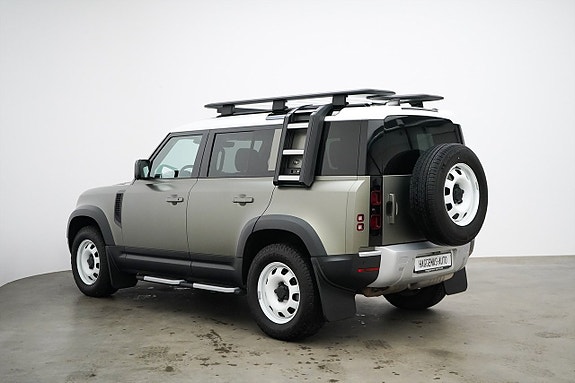 Land Rover Defender 110 4 of 29