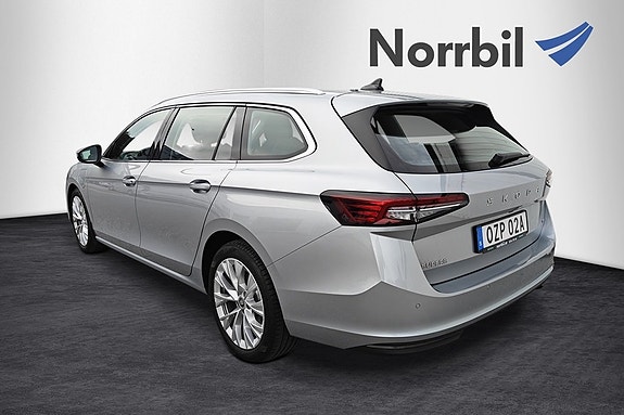 Skoda Superb 3 of 12