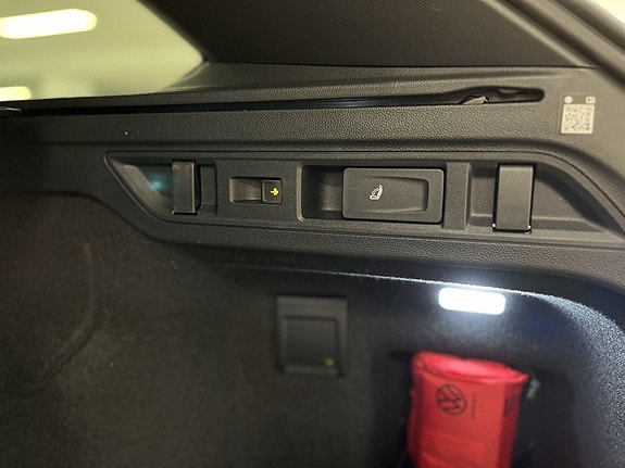 Volkswagen Passat 7 of 18