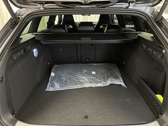Volkswagen Passat 6 of 18
