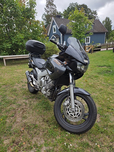 Yamaha TDM 850 2 of 6