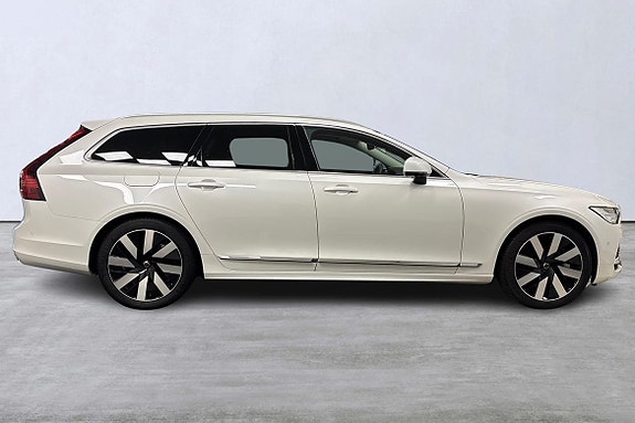 Volvo V90 3 of 28