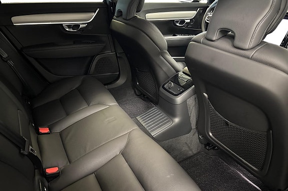 Volvo V90 11 of 28