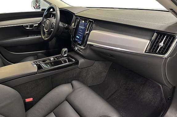 Volvo V90 10 of 28