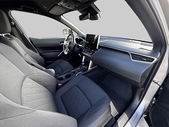 Toyota Corolla Cross 7 of 15