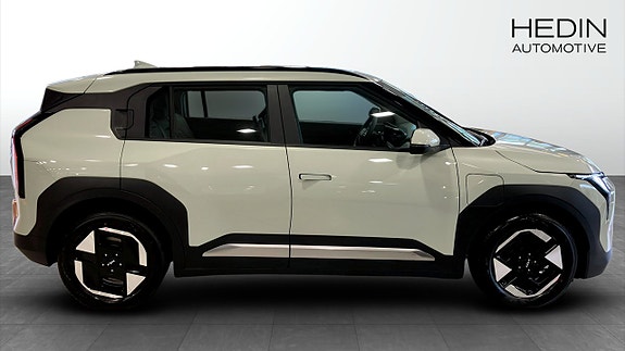 Kia EV3 6 of 13