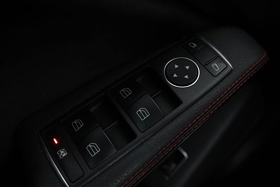 Mercedes-Benz CLA180 27 of 30