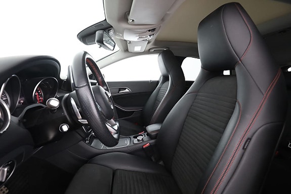 Mercedes-Benz CLA180 11 of 30
