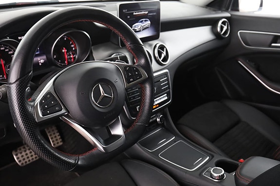 Mercedes-Benz CLA180 12 of 30