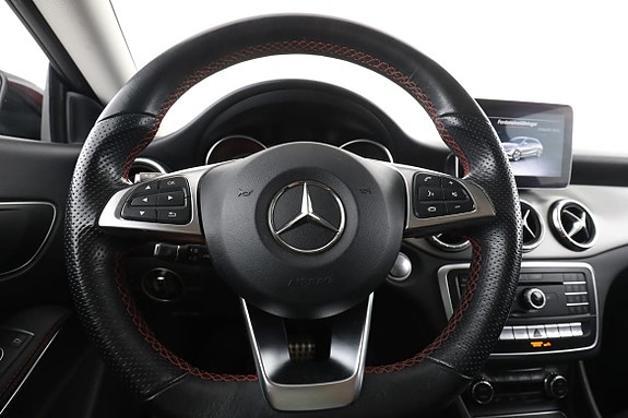 Mercedes-Benz CLA180 19 of 30