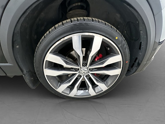 Volkswagen T-Roc 29 of 29