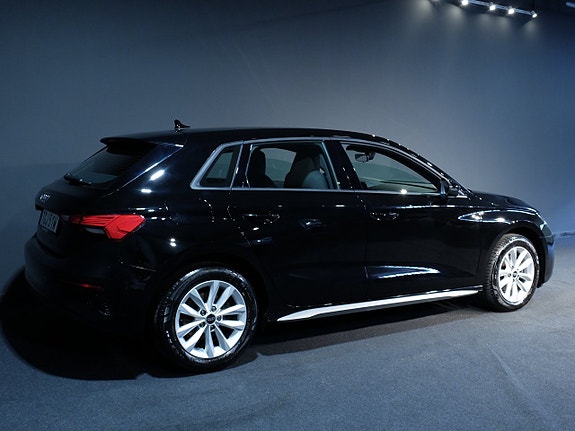 Audi A3 3 of 9