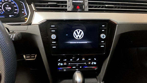 Volkswagen Passat Alltrack 9 of 12
