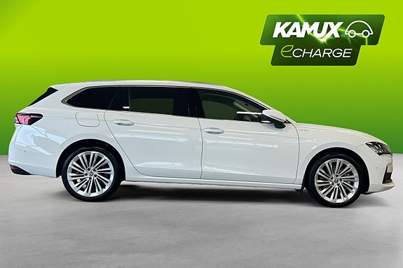 Skoda Superb 2 of 26