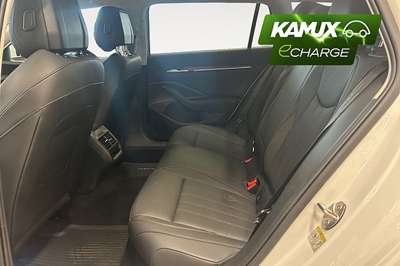 Skoda Superb 14 of 26