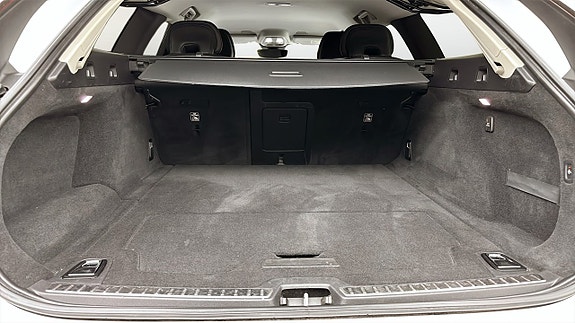 Volvo V90 Cross Country 12 of 12