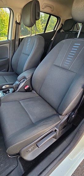 Renault Megane III 7 of 8