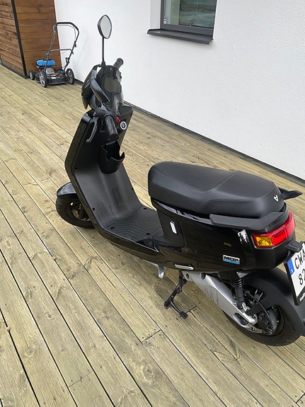 NIU Mqi sport 3 of 7