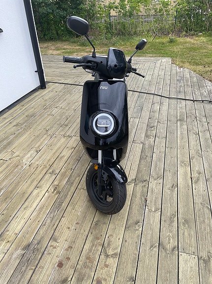 NIU Mqi sport 2 of 7