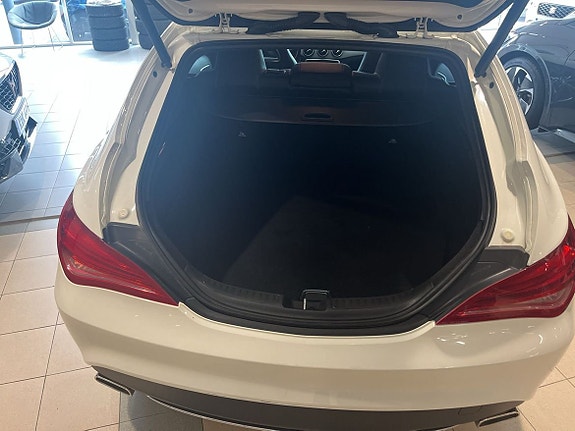 Mercedes-Benz CLA200 d 10 of 11