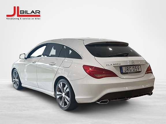 Mercedes-Benz CLA200 d 2 of 11