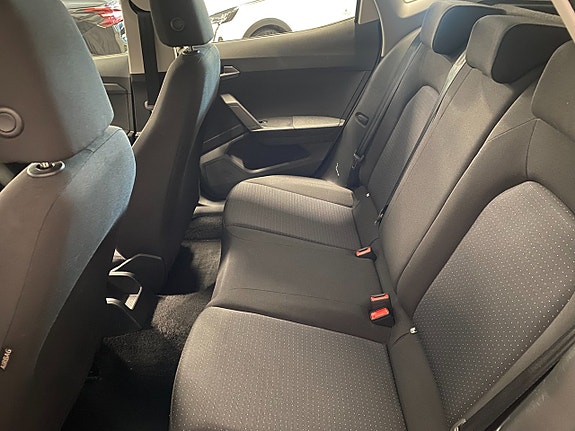 Seat Arona 7 of 19