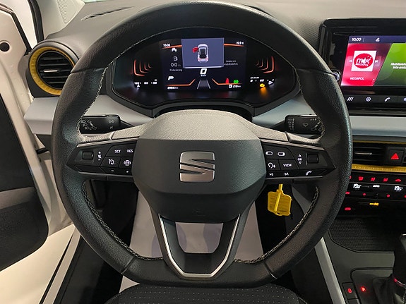 Seat Arona 16 of 19