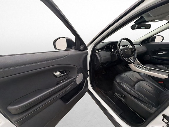 Land Rover Range Rover Evoque 11 of 30