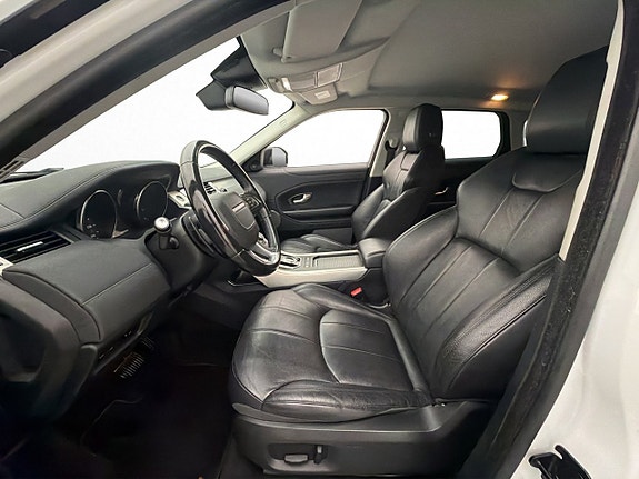 Land Rover Range Rover Evoque 12 of 30
