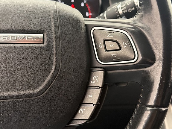 Land Rover Range Rover Evoque 19 of 30