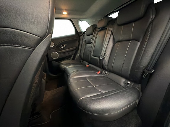 Land Rover Range Rover Evoque 26 of 30