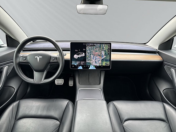 Tesla Model 3 13 of 27
