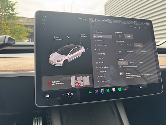Tesla Model 3 23 of 27
